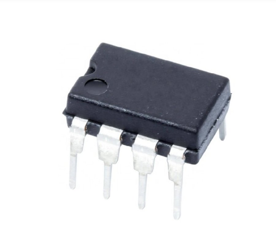 NE555P Precision Timer IC- DIP-8 Package